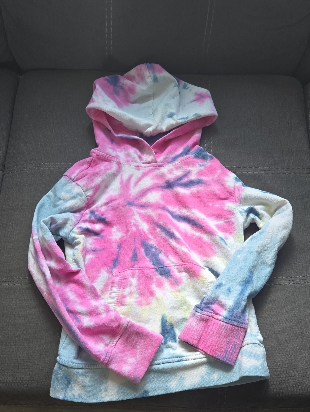 Gurls Size 7/8 Tye Dye Sweater